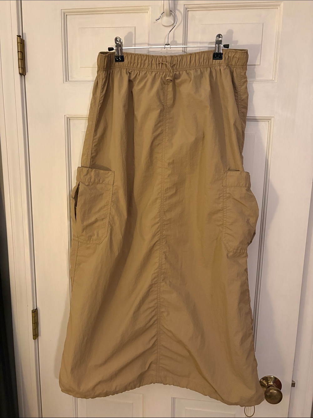 Love tree size large cargo parachute skirt in Tan with Drawstring Waist like new